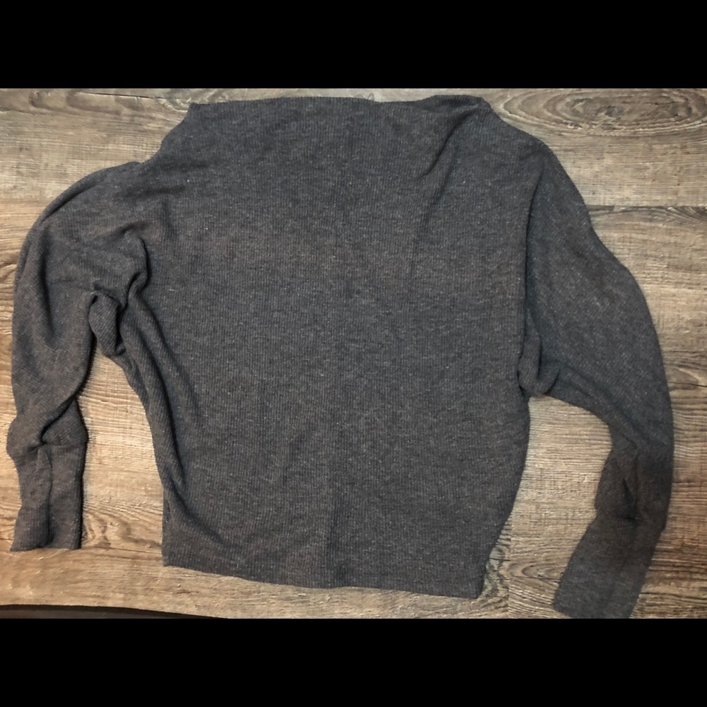 F21 OFF THE SHOULDER SWEATER